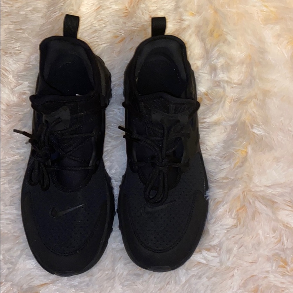 ☄️SOLD 🌸 Nike new presto 6Y